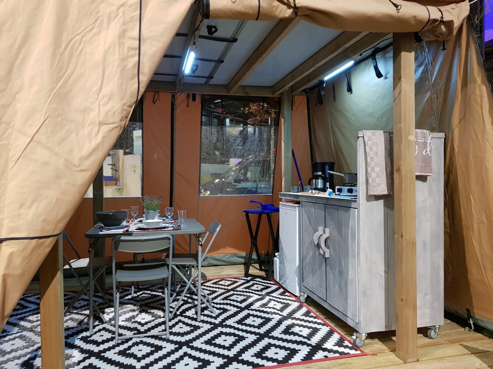 sky lodge skylodge Drenthse Roos Drenthe Camping Tent ingericht